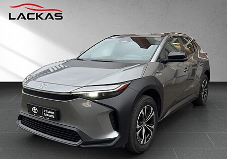 Toyota bZ4X 71,4 kWh 150kW 5 Türen