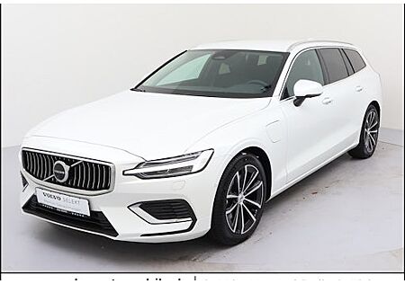 Volvo V60 T6 AWD Plug-in Hybrid Core Auto 5 Türen