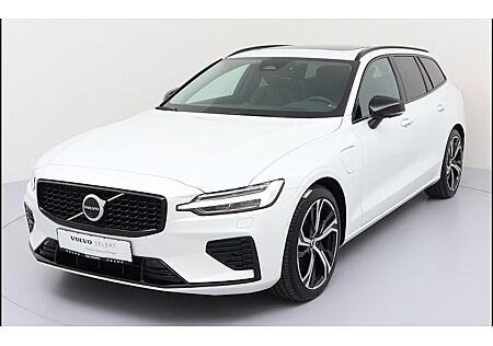 Volvo V60 T6 AWD Plug-in Hybrid Ultra Dark Auto 5 Türen