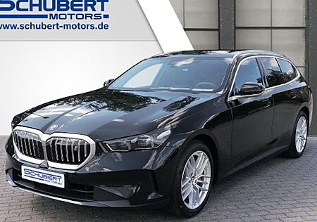 BMW i5 eDrive40 Touring 5 Türen