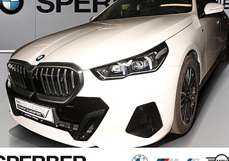 BMW i5 eDrive40 4 Türen