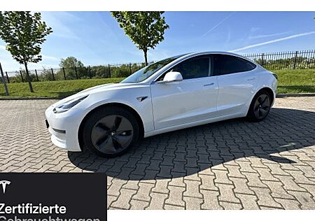 Tesla Model 3 Hinterradantrieb RWD Long Range 4 Türen
