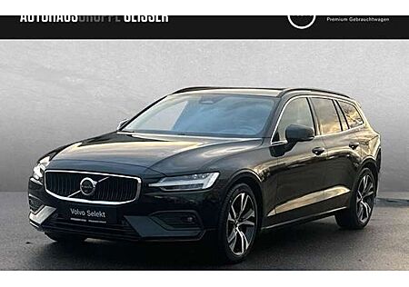 Volvo V60 B4 DCT Core 5 Türen
