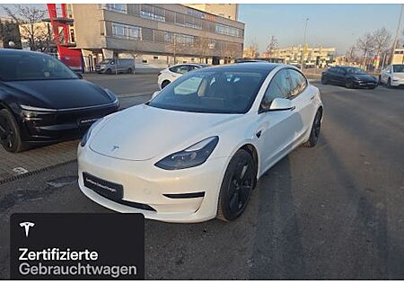 Tesla Model 3 Hinterradantrieb RWD 4 Türen