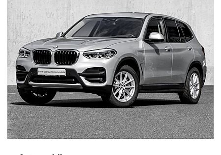 BMW X3 xDrive30e ADVANTAGE AT 5 Türen