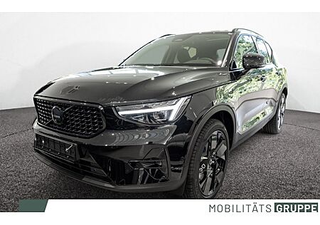 Volvo XC 40 B3 Black Edition Plus DCT 5 Türen