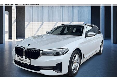BMW 5er 520d xDrive Touring A 5 Türen