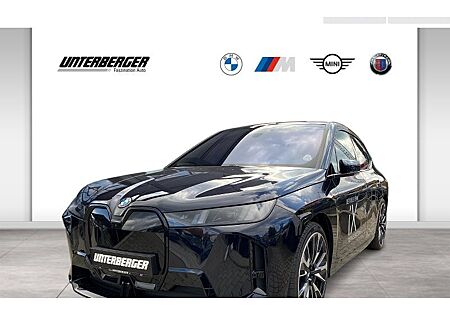 BMW iX xDrive60 5 Türen