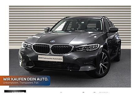 BMW 3er 320e Touring Sport Line Automatic 5 Türen