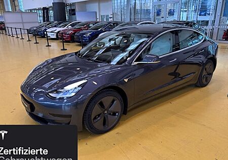 Tesla Model 3 Hinterradantrieb RWD 4 Türen