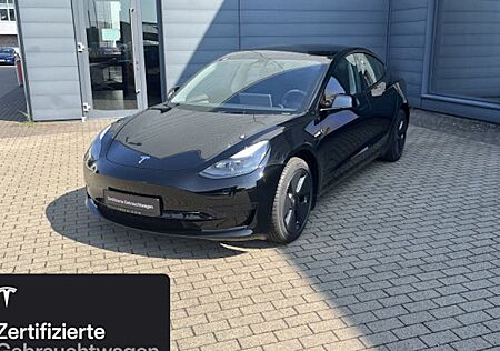 Tesla Model 3 Hinterradantrieb RWD 4 Türen