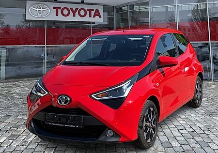 Toyota Aygo 1,0-l-VVT-i x-play 5 Türen