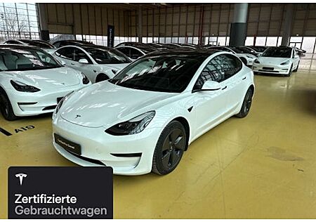 Tesla Model 3 Hinterradantrieb RWD 4 Türen