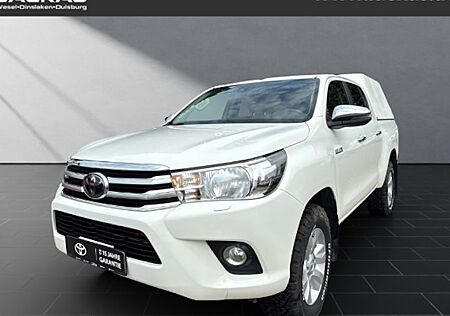 Toyota Hilux 4x4 Double Cab 2.4 D-4D Comfort 4 Türen