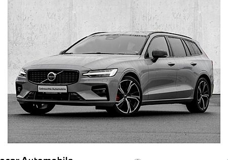 Volvo V60 B4 DCT Plus Dark 5 Türen