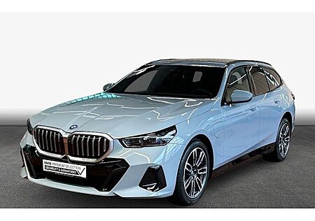 BMW 5er 530e Touring A 5 Türen