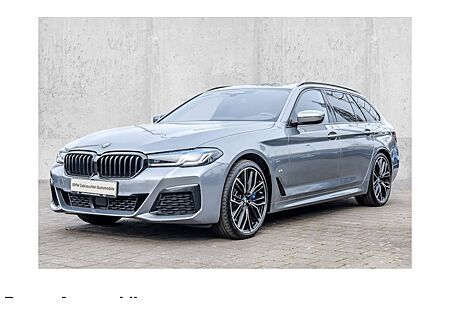 BMW 5er 540d xDrive Touring A 5 Türen