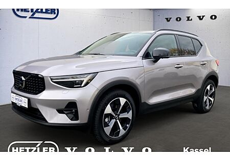 Volvo XC 40 B3 Ultra Dark DCT 5 Türen
