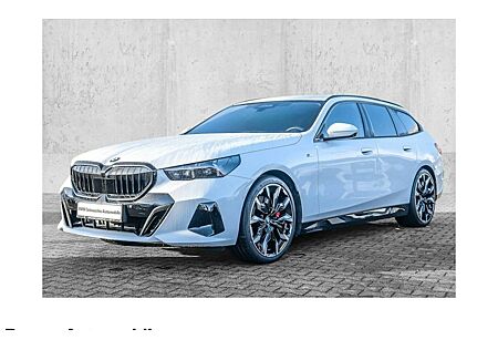 BMW 5er 540d xDrive Touring A 5 Türen