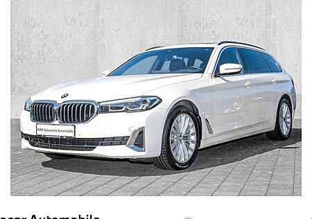 BMW 5er 520d xDrive Touring A 5 Türen