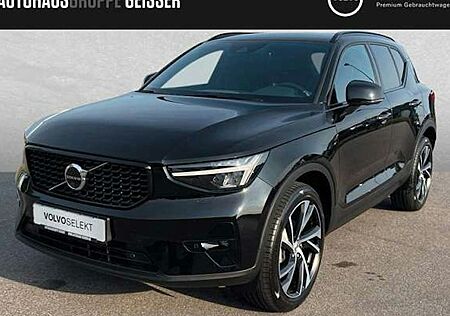 Volvo XC 40 T2 Plus Dark Auto 5 Türen