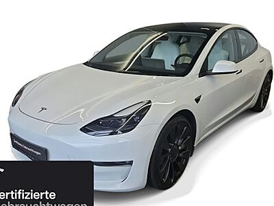 Tesla Model 3 Allradantrieb mit Dualmotor Performance 4 Türen
