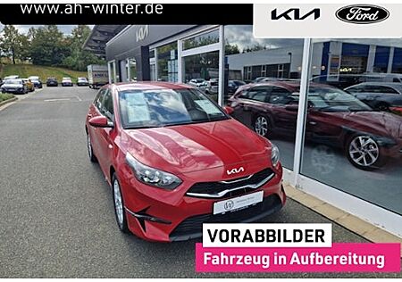 Kia Cee'd 1.5 T-GDI DCT Vision 5 Türen