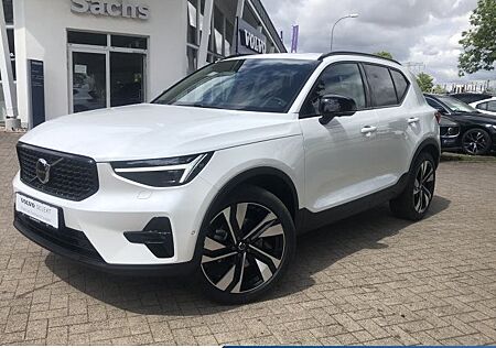 Volvo XC 40 B4 Plus Dark DCT 5 Türen