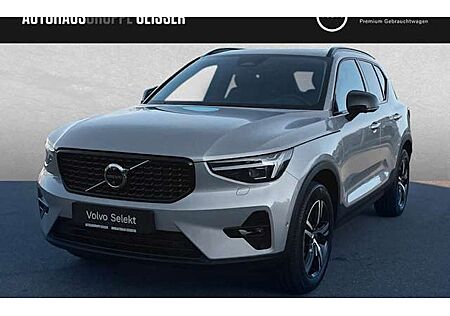 Volvo XC 40 B3 Plus Dark DCT 5 Türen