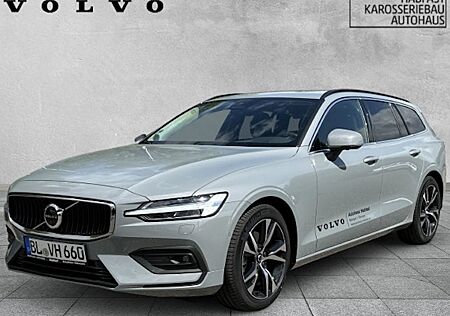 Volvo V60 B4 DCT Core 5 Türen