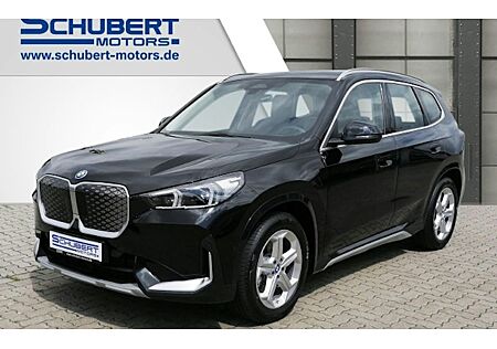 BMW iX1 xDrive30 5 Türen
