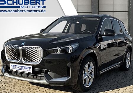 BMW iX1 eDrive20 5 Türen