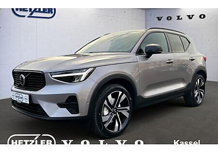 Volvo XC 40 B3 Ultra Dark DCT 5 Türen