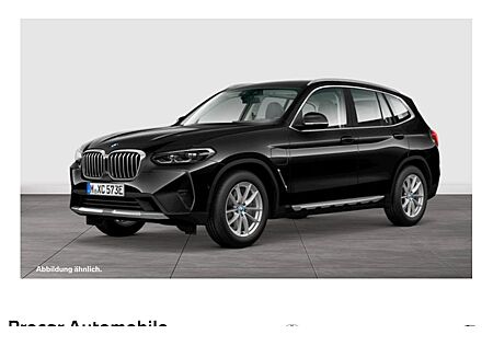 BMW X3 xDrive20 AT 5 Türen