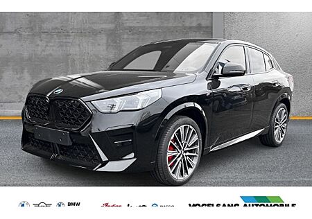 BMW X2 sDrive20i Steptronic DCT 5 Türen