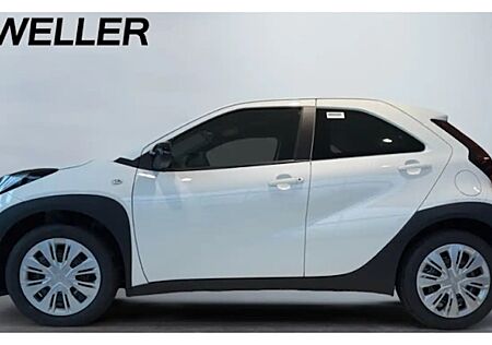 Toyota Aygo (X) Aygo (X) 1.0-l-VVT-i Play 5 Türen