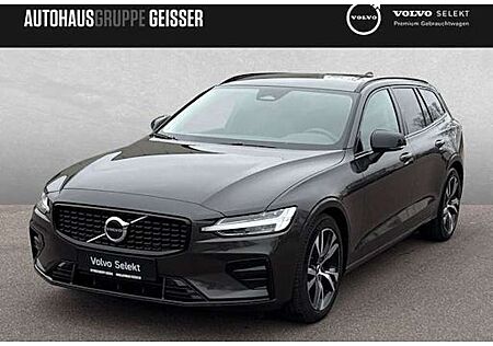 Volvo V60 B4 DCT Plus Dark 5 Türen