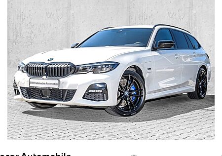 BMW 3er 330e xDrive Touring M Sport A. 5 Türen