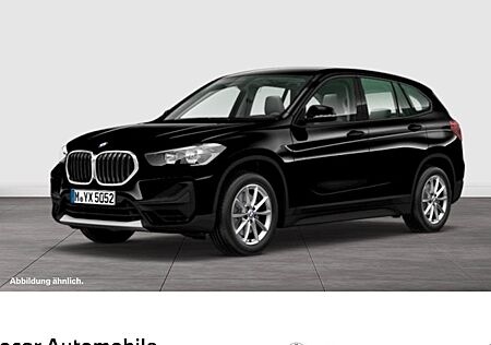 BMW X1 sDrive18i Advantage 5 Türen