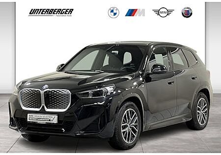 BMW iX1 xDrive30 5 Türen