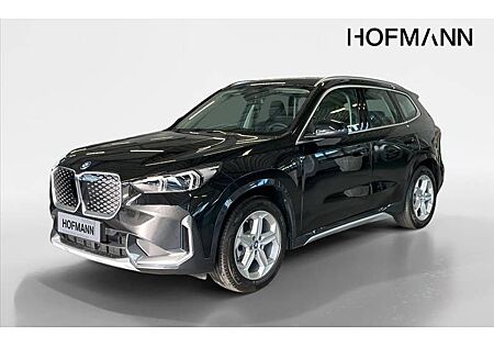 BMW iX1 xDrive30 5 Türen