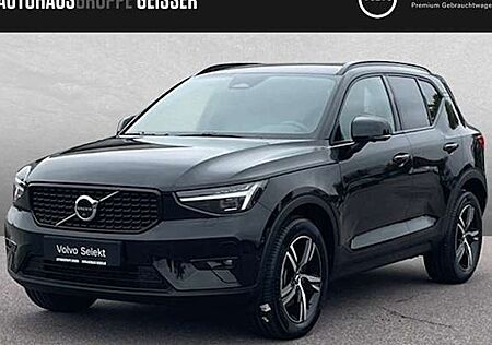 Volvo XC 40 B3 Plus Dark DCT 5 Türen