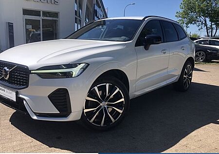 Volvo XC 60 B4 D Plus Dark Auto 5 Türen