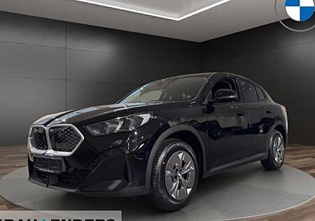 BMW iX2 eDrive20 5 Türen