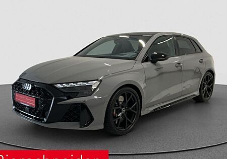 Audi RS3 2.5 TFSI S tronic quattro Sportback 5 Türen