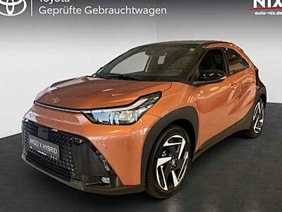 Toyota Aygo (X) 1.5-l-Hybrid Lounge CVT 5 Türen