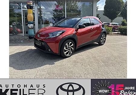 Toyota Aygo (X) Aygo (X) 1.0-l-VVT-i Play S-CVT 5 Türen