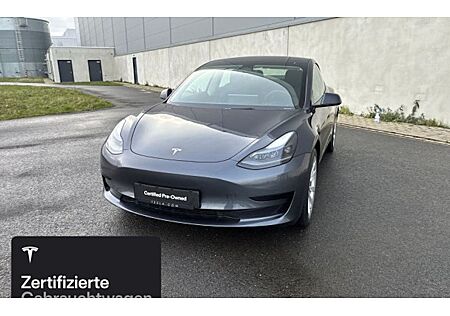 Tesla Model 3 Standard 4 Türen