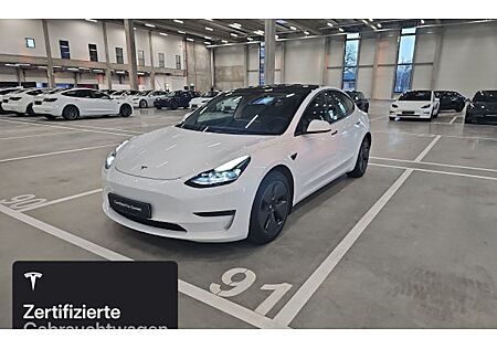Tesla Model 3 Hinterradantrieb RWD Long Range 4 Türen