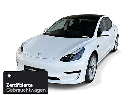 Tesla Model 3 Hinterradantrieb RWD 4 Türen